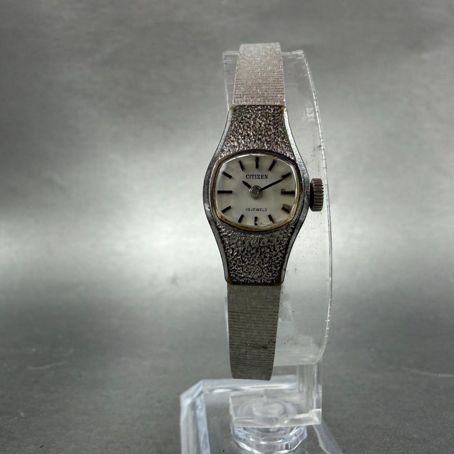 Citizen Watch Women 15mm Silver Dial Silver Tone Manual 4-671848 Runs Vintage5