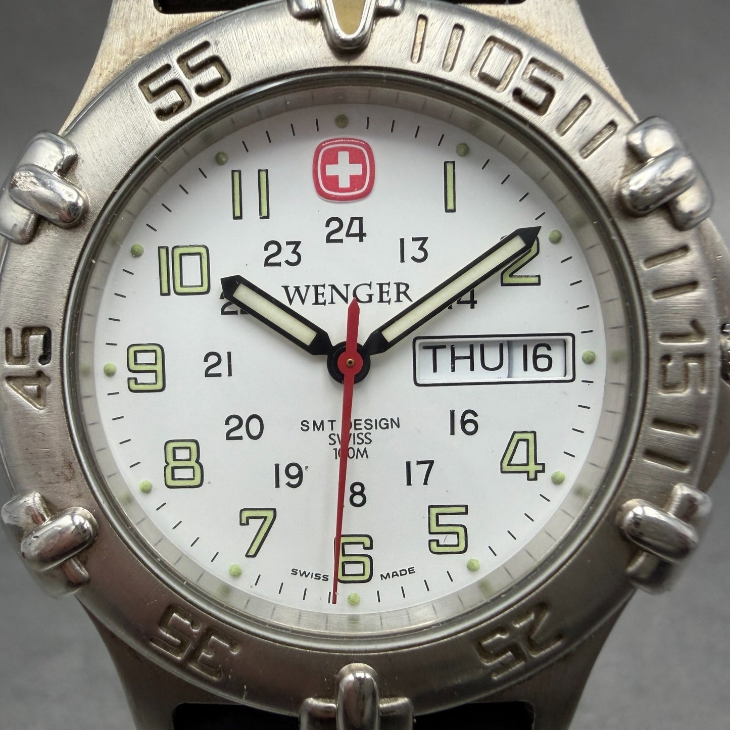 Wenger Dive Watch Men 40mm White Dial Silver Tone Daydate 096.0685 New Battery1