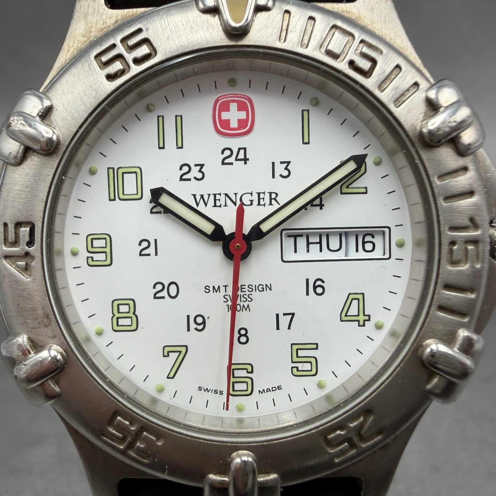 Wenger Dive Watch Men 40mm White Dial Silver Tone Daydate 096.0685 New Battery1