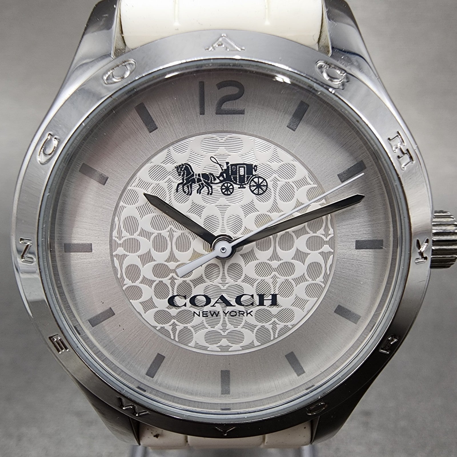 Coach Maddy Watch Women 34mm White Dial Silver Tone Band New Battery1