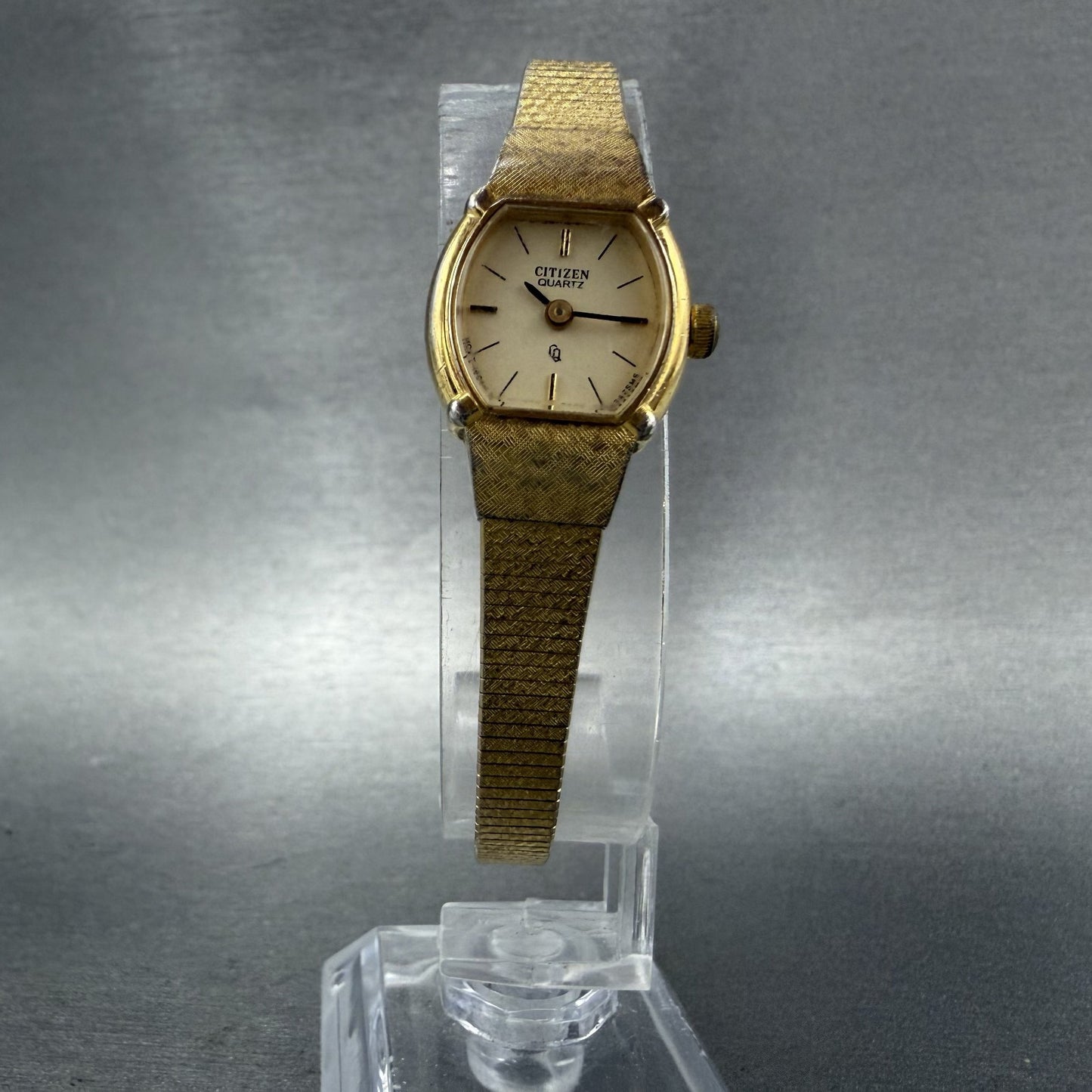 Citizen CQ Watch Women 17mm Champagne Dial Gold Tone Round New Battery VTG ABD5