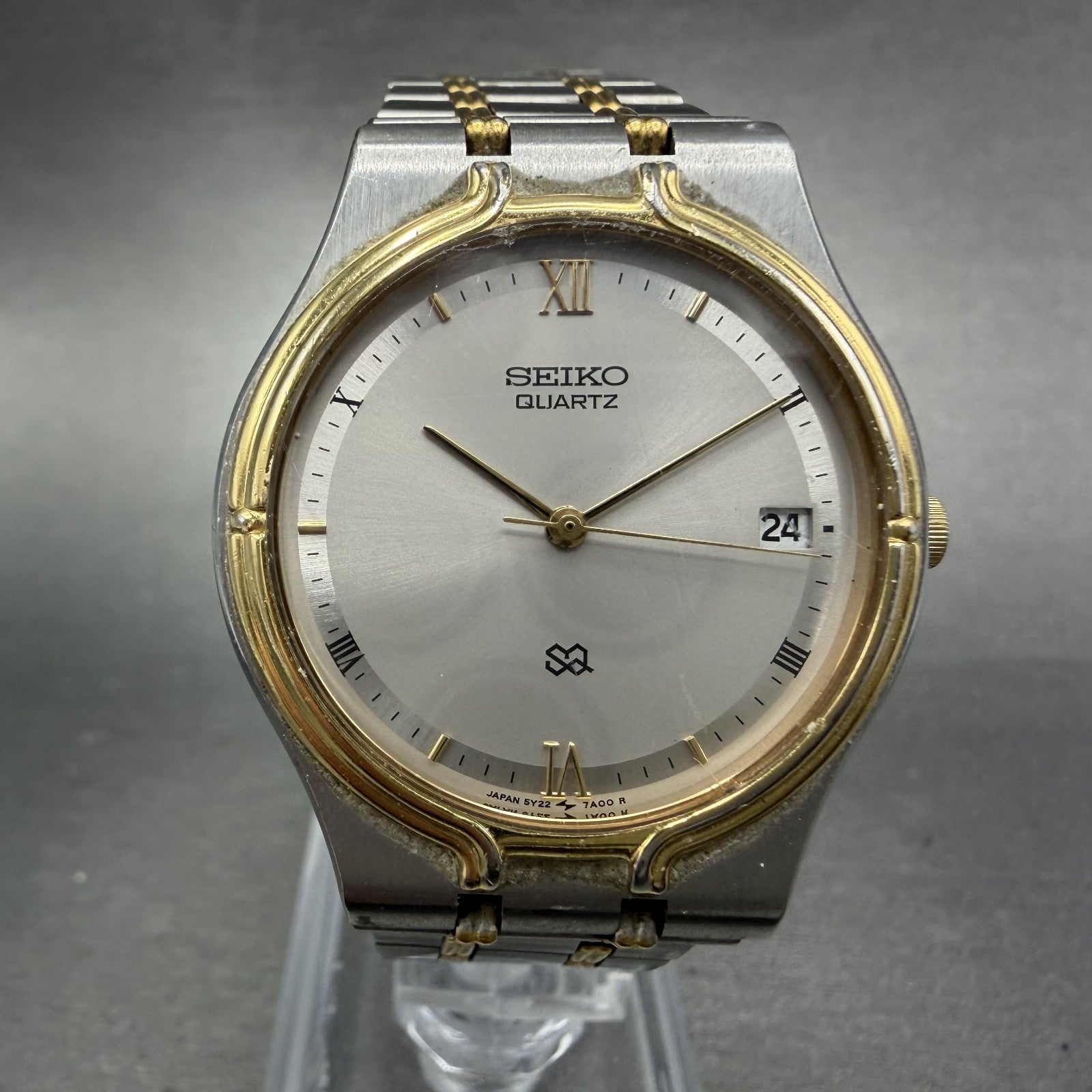 Seiko SQ Watch Men 33mm Silver Dial Two Tone Date Round 5Y22-7A09 New Battery0