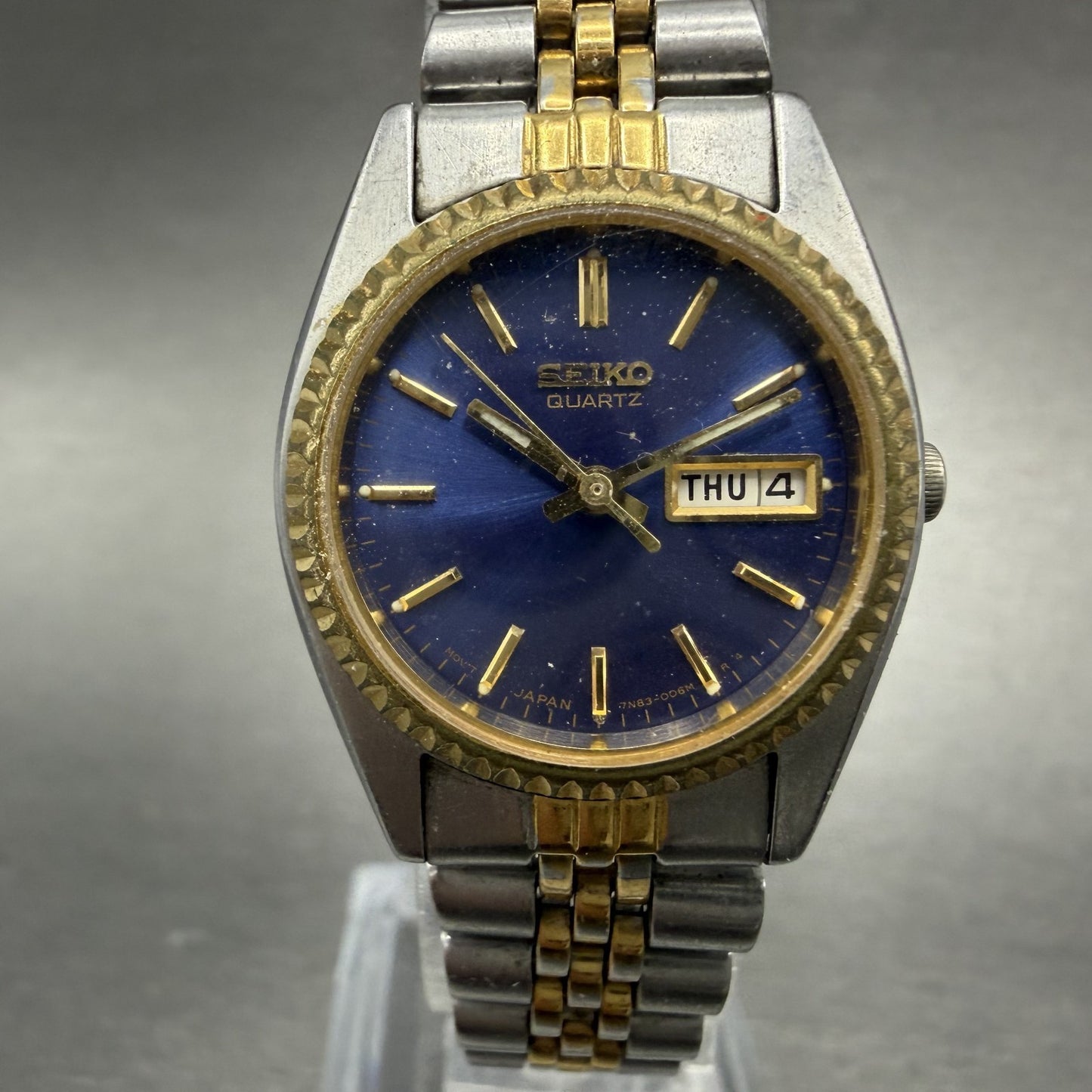 Seiko Watch Women 25mm Blue Dial Two Tone Daydate Round 7n83-0041 New Batt AB560