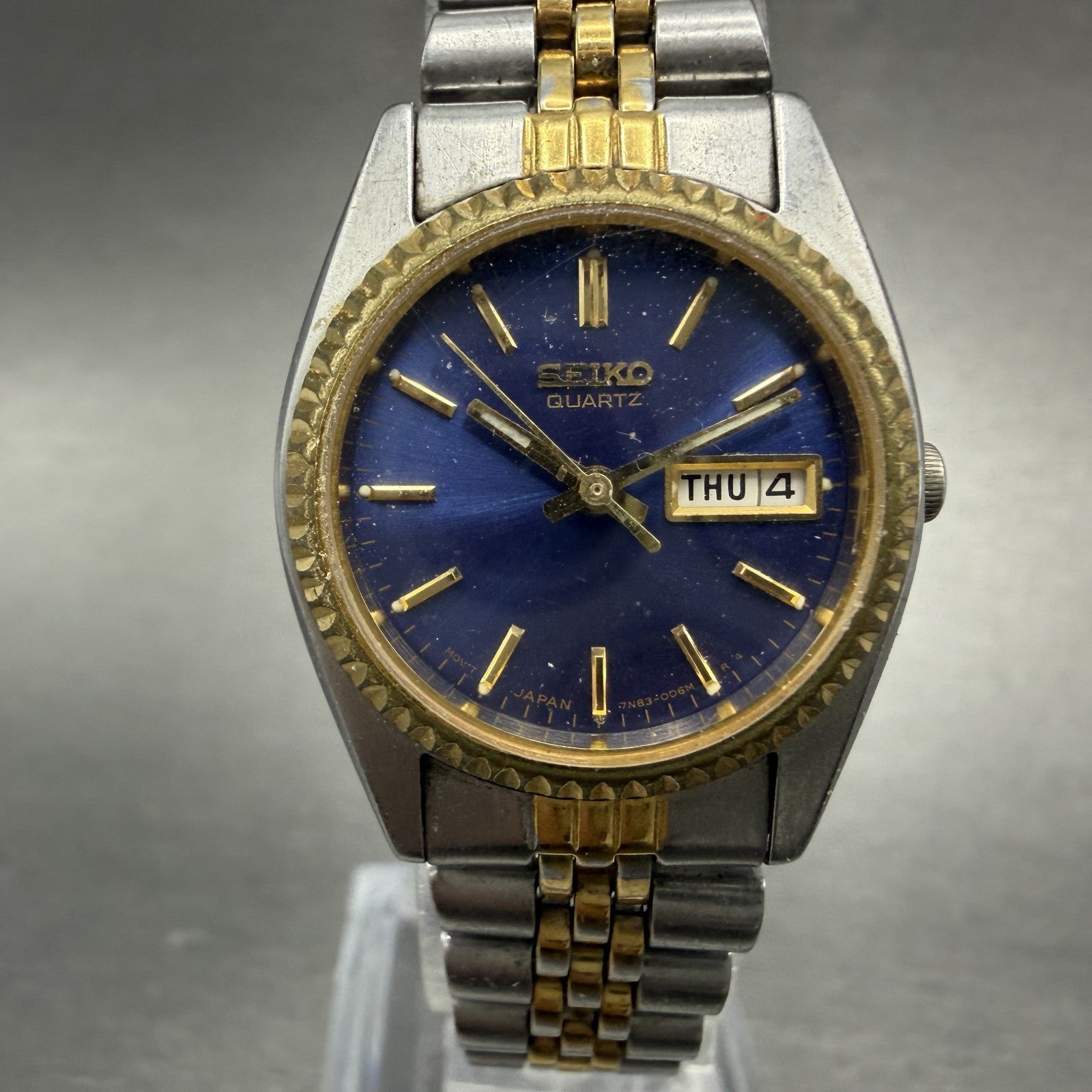 Seiko Watch Women 25mm Blue Dial Two Tone Daydate Round 7n83-0041 New Batt AB560