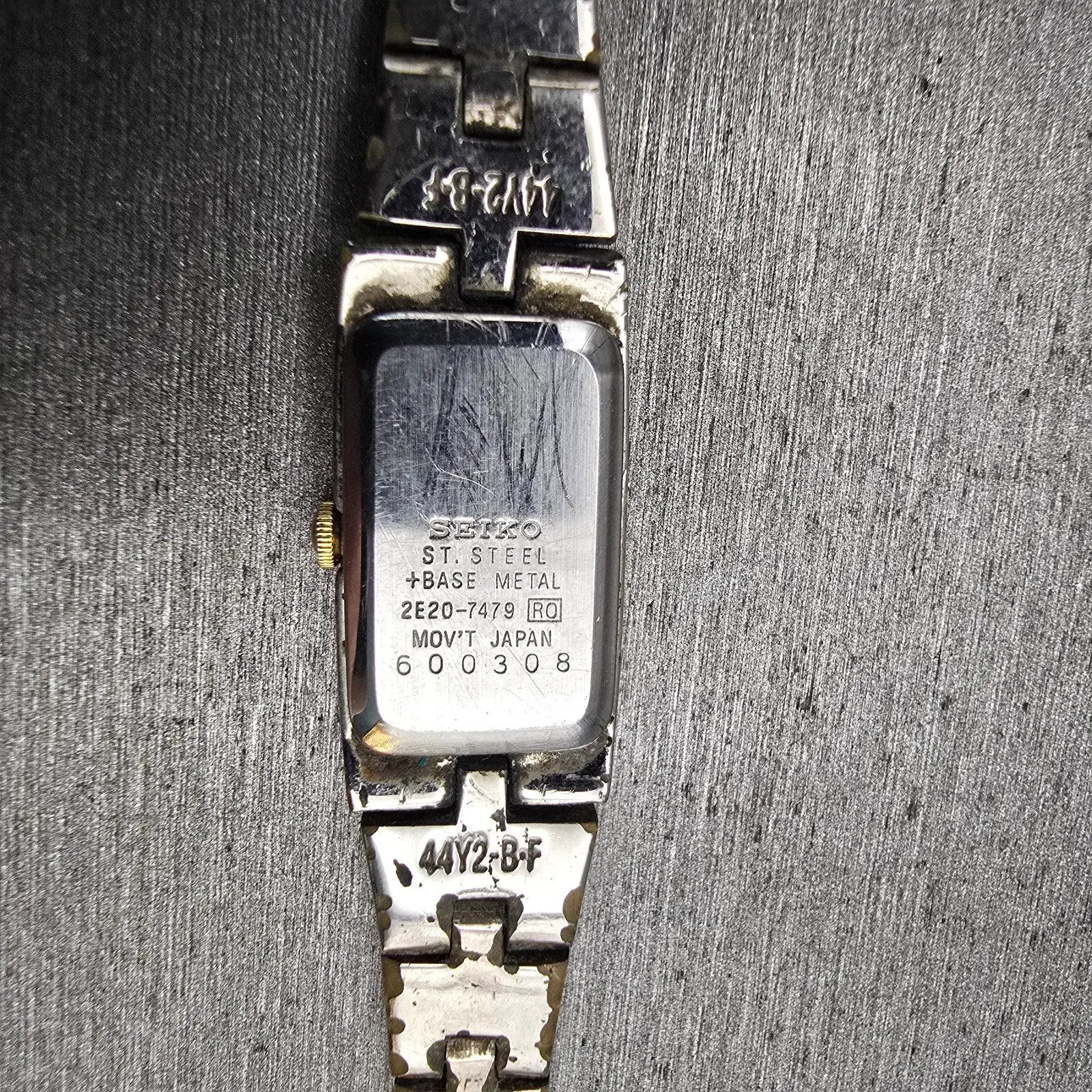 Seiko Watch Women 13mm White Dial Two Tone Rectangle 2E20-7479 New Battery VTG11