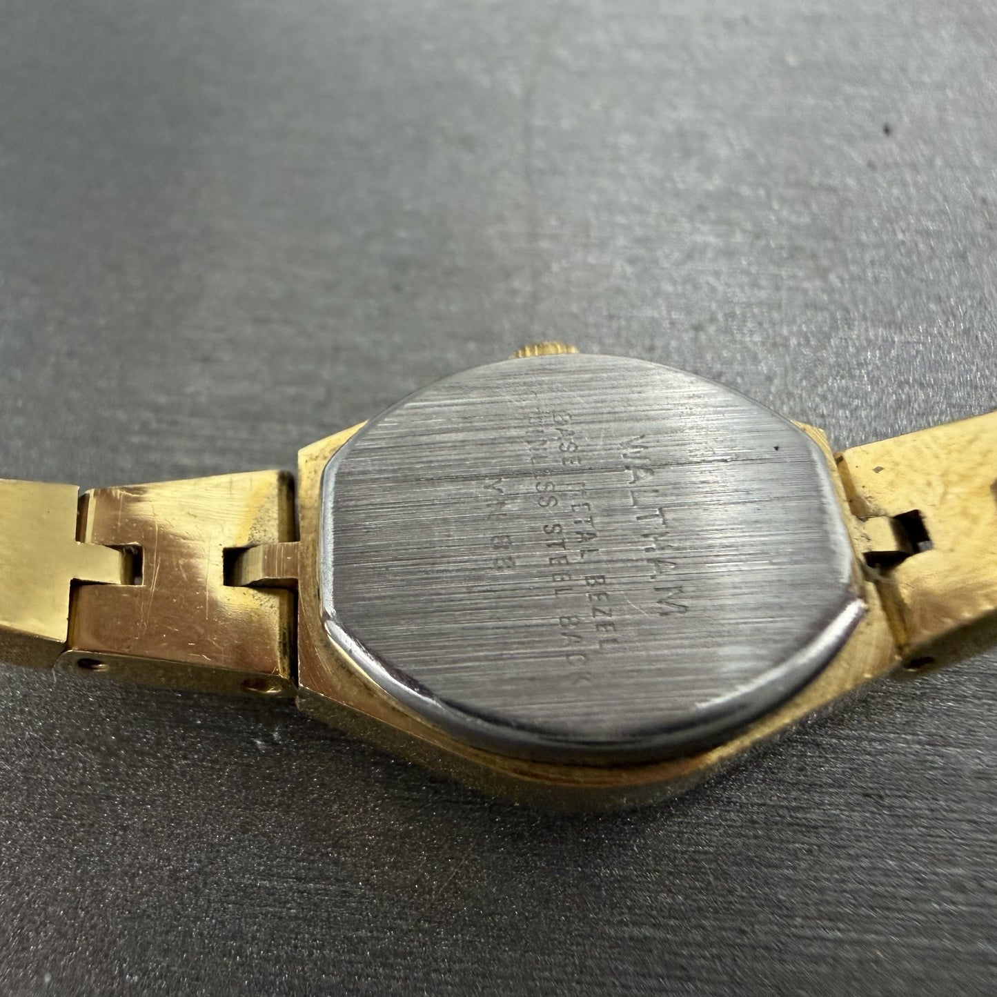 Waltham Heart Watch Women 16mm Black Dial Gold Tone Round New Battery VTG9