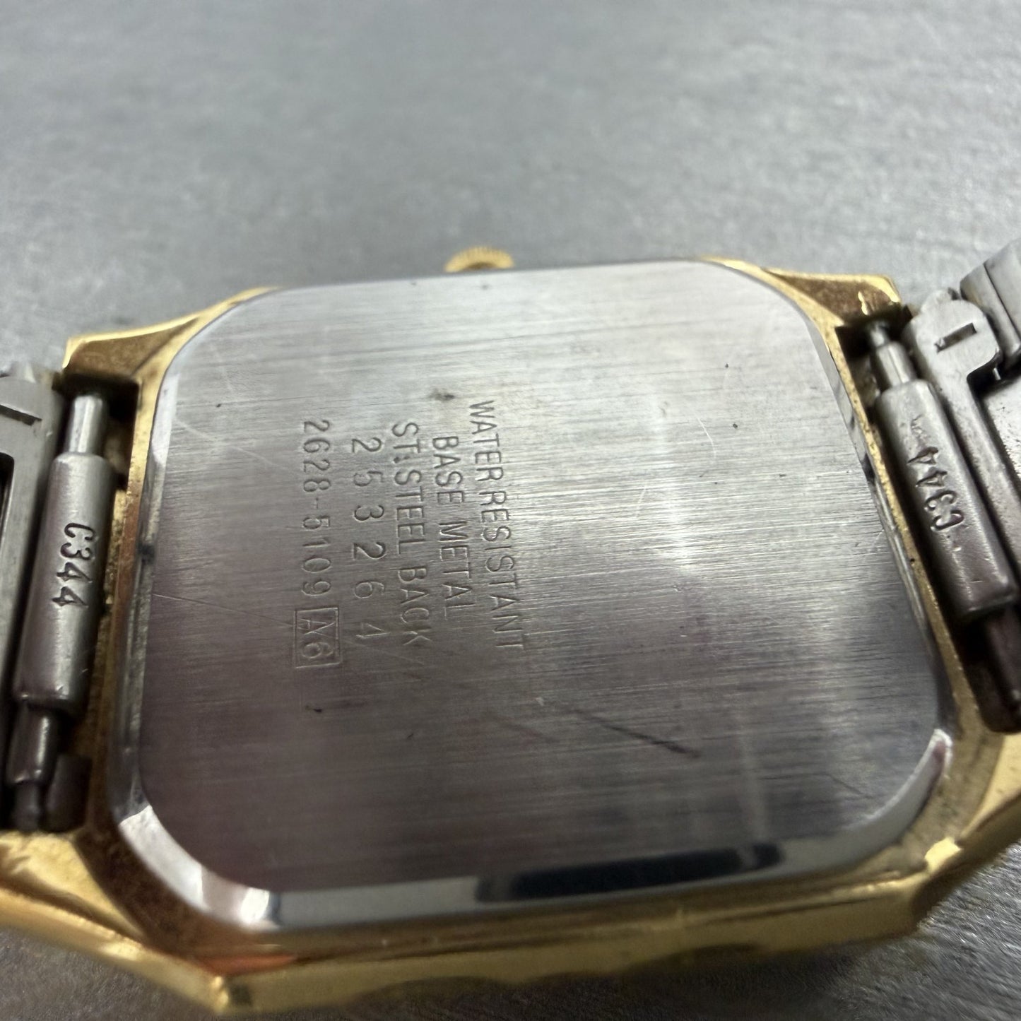 Seiko Tank Watch 30mm Champagne Dial Gold Tone Rectangle 2628-5109 New Battery9