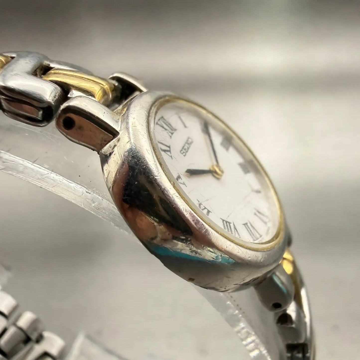 Seiko Watch Women 21mm White Dial Two Tone Round 1N00-1E20 New Battery Vintage3