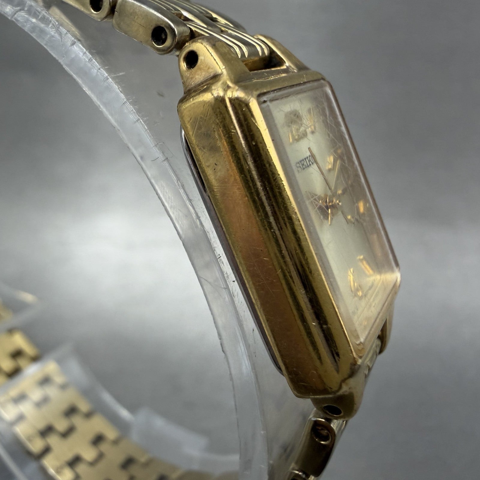 Seiko Tank Watch Women 16mm Champagne Dial Gold Tone 1N01-0FH0 New Battery ZYX23
