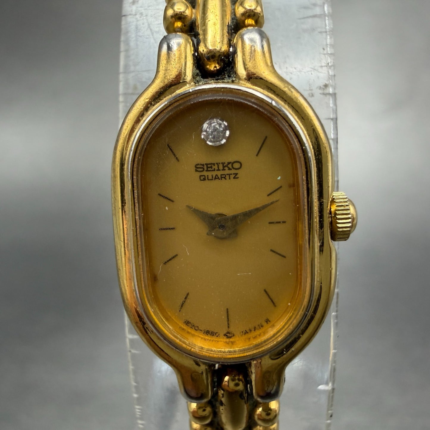 Seiko Watch Women 13mm Champagne Dial Gold Tone Oval 1e20-6039 New Battery VTG1