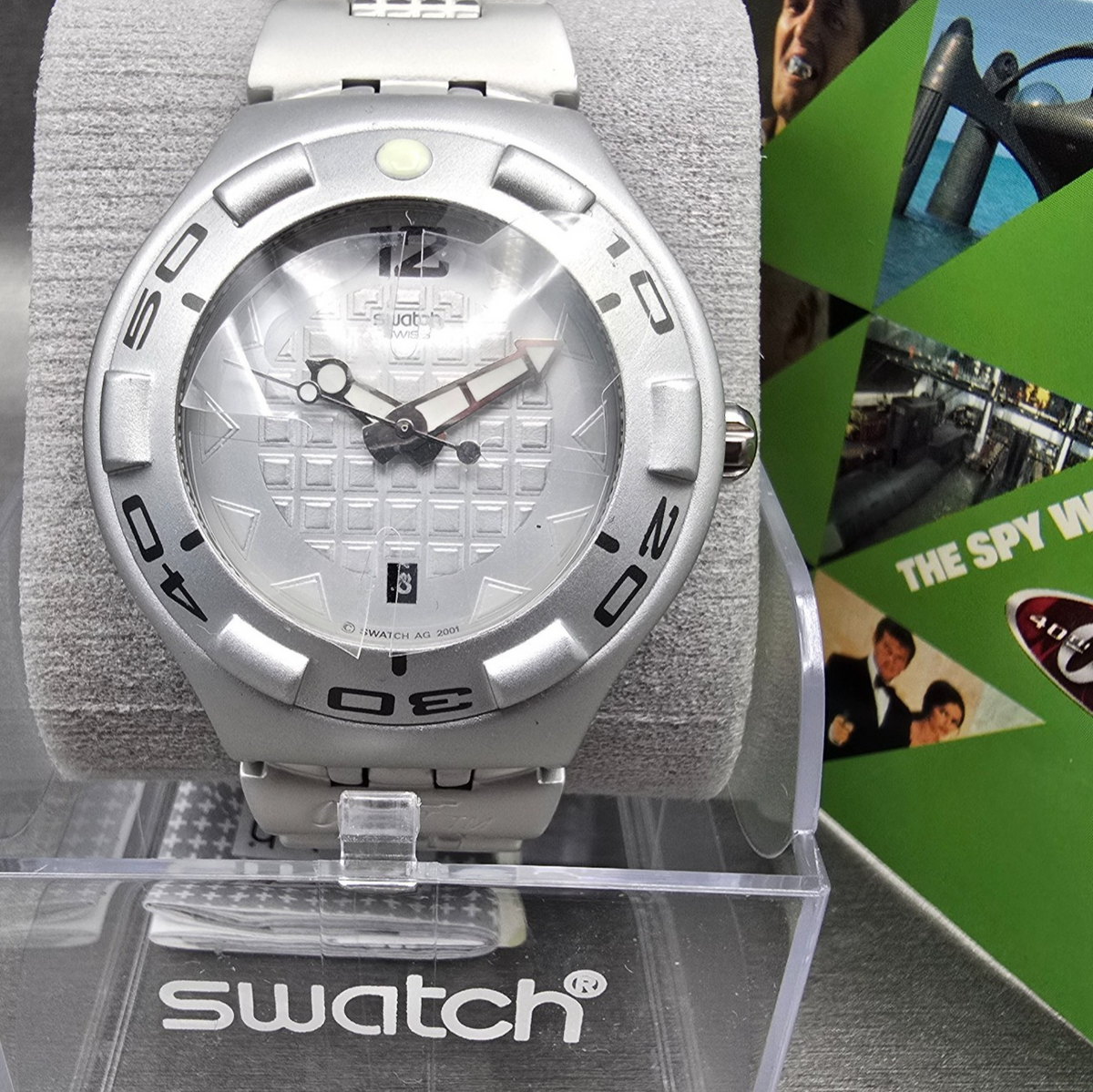 Swatch Scuba James Bond The Spy Who Loved Me Watch Men YDS4014AG New Battery NOS0