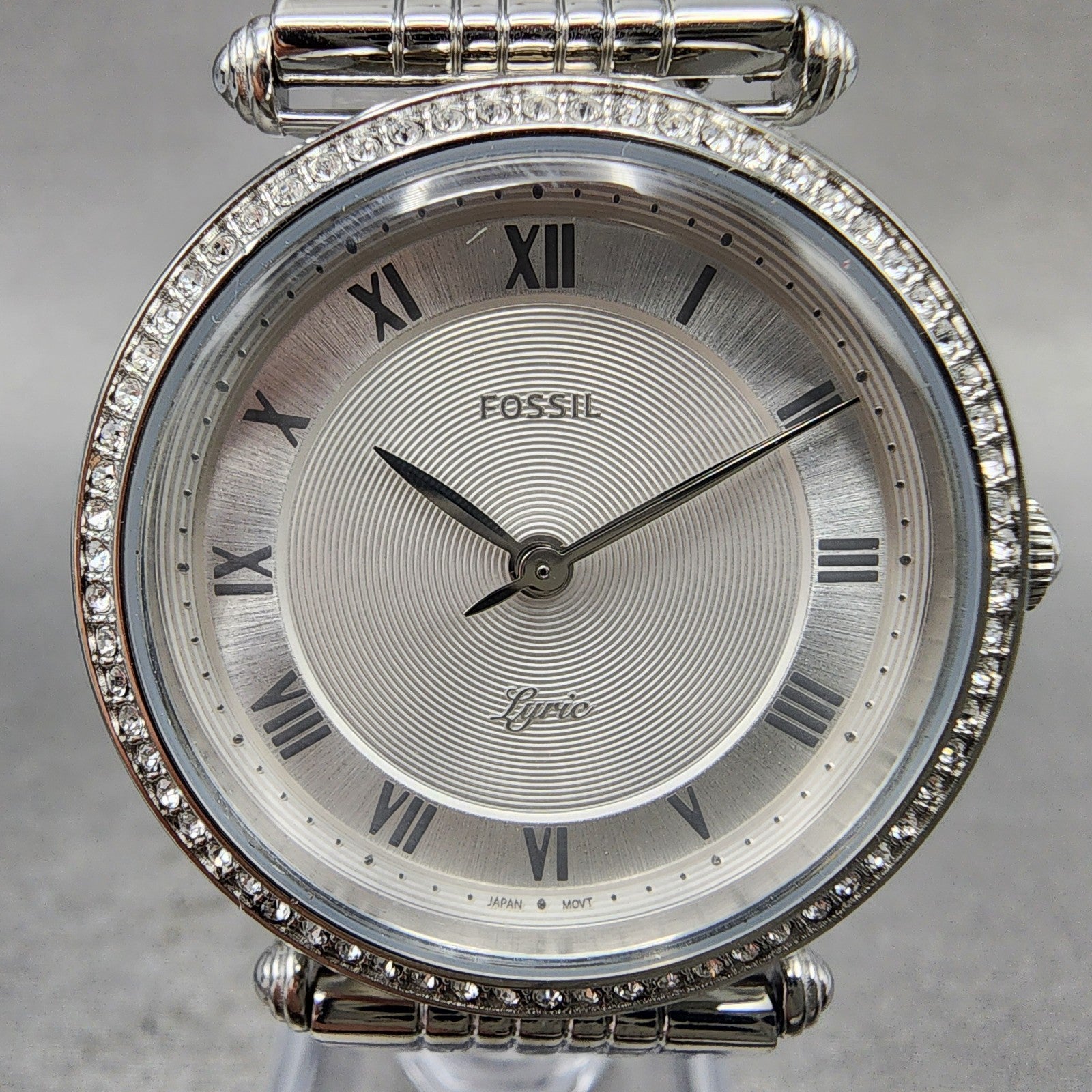 Fossil Lyric Watch Women 32mm Silver Dial Silver Tone ES4712 New Battery1