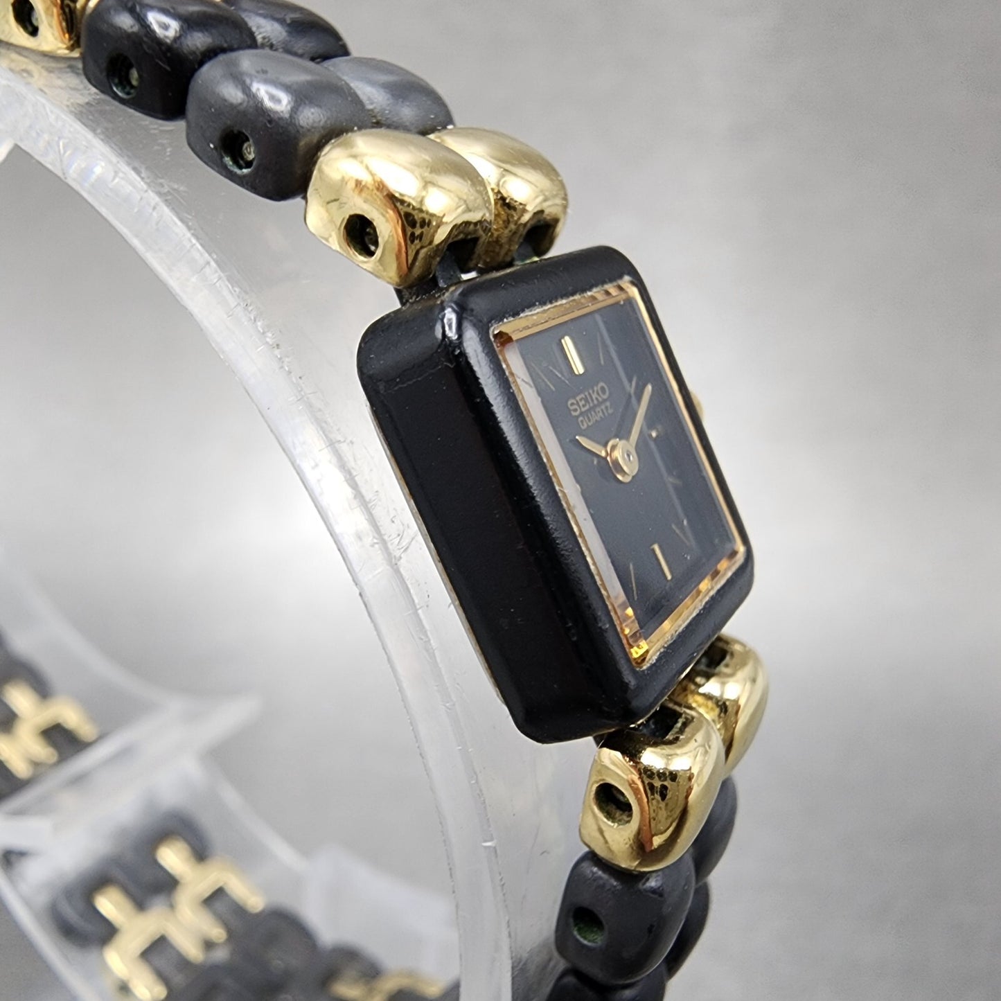 VTG Seiko Watch Women 14mm Black Dial Black Tone Rectangle 1E205540 New Battery3