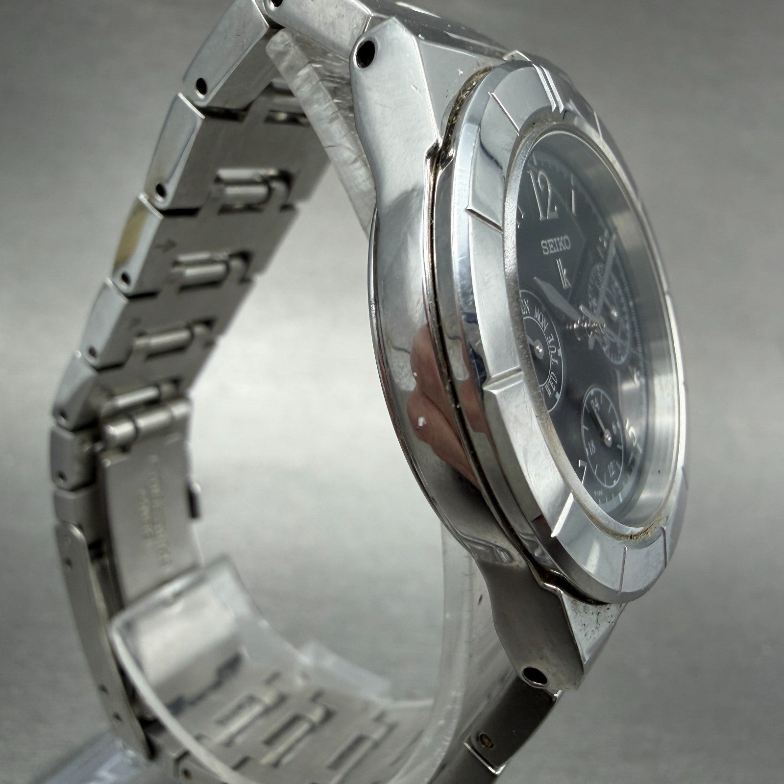 Seiko Lukia Watch Women 33mm Black Dial Silver Tone Daydate 5y89-0b30 NewBattery3