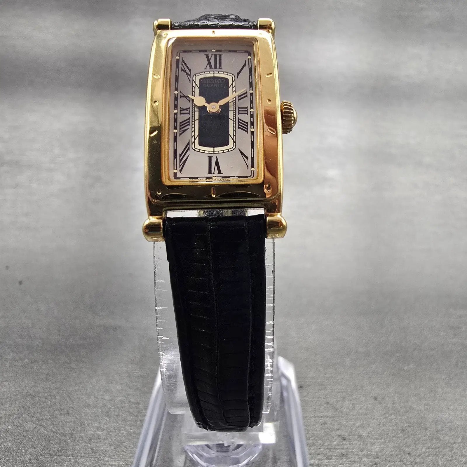 Seiko Tank Age Of Discovery Watch Women 16mm White Dial Gold Rectangle New Batt5