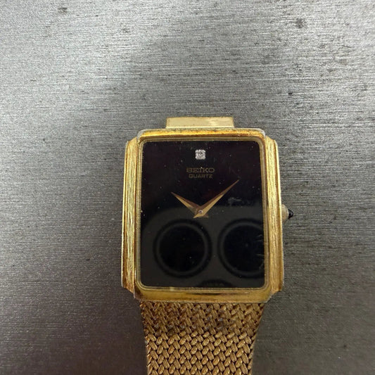 Seiko Tank Watch Men 25mm Black Dial Gold Tone Rectangle READ!! 7430-5499 NewBat0