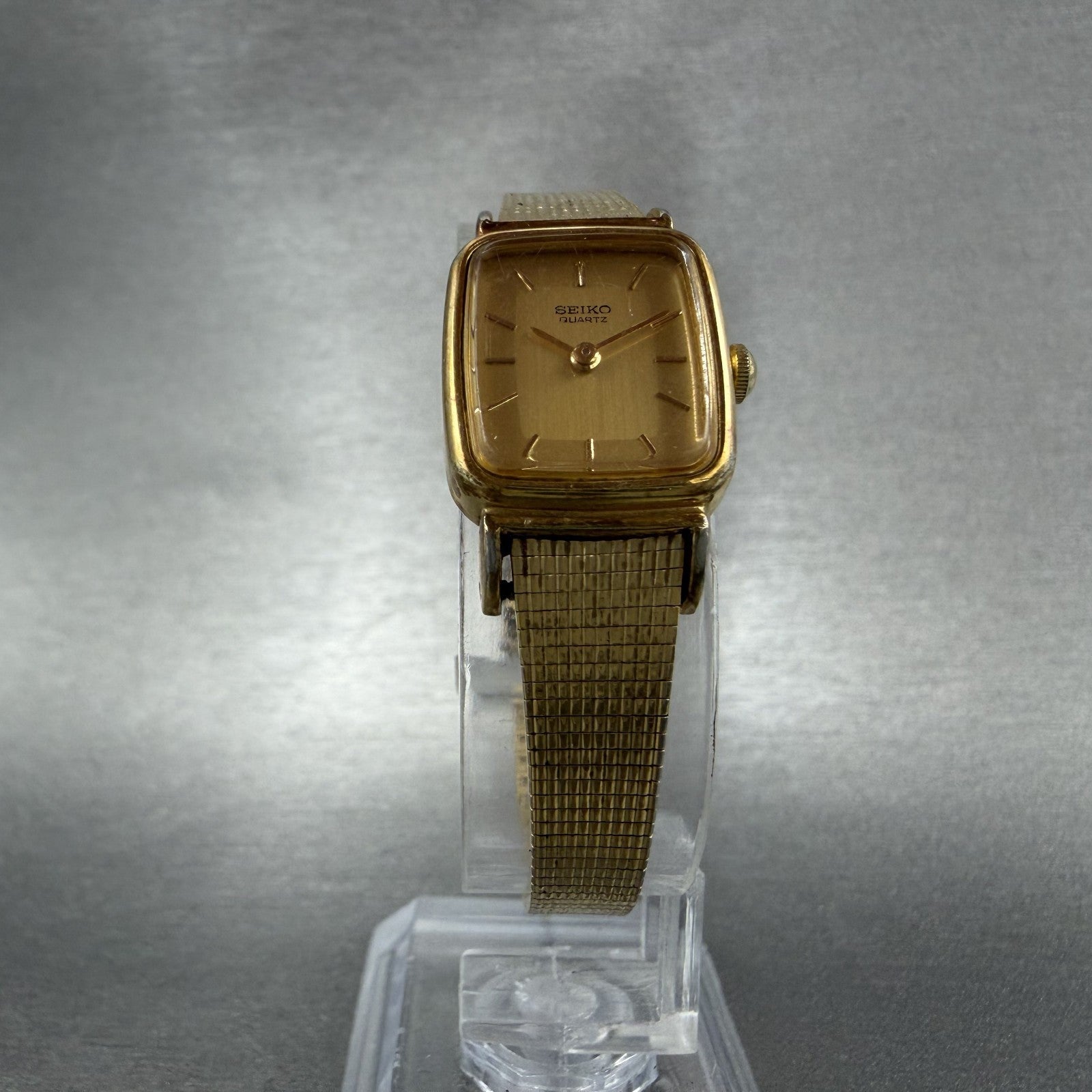 Seiko Tank Watch Women 17mm Champagne Dial Gold Tone 5420-5319 New Battery5