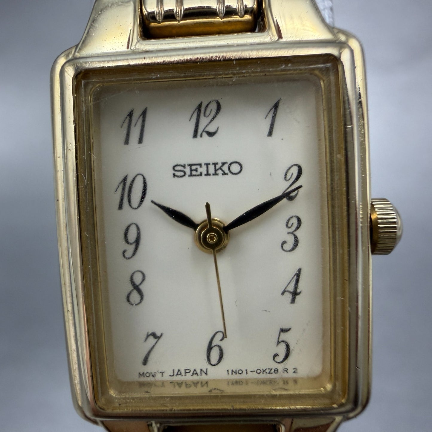 Seiko Tank Watch Women 16mm White Dial Gold Tone 1N01-0FH0 New Battery ZYGF61