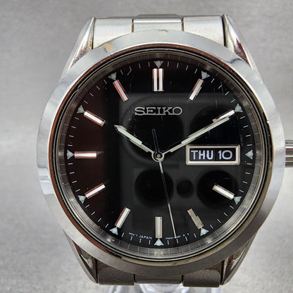 Seiko Watch Men 37mm Black Dial Silver Tone Daydate Round 7N439070 New Battery1