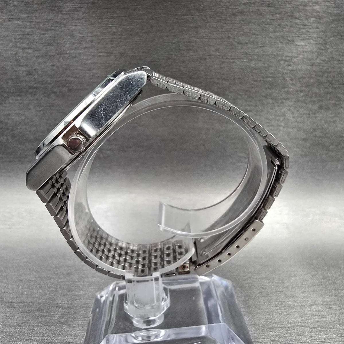 Seiko Alba Watch Men 36mm Luminous Dial Silver Tone Daydate V743-8A10 New Batt F6
