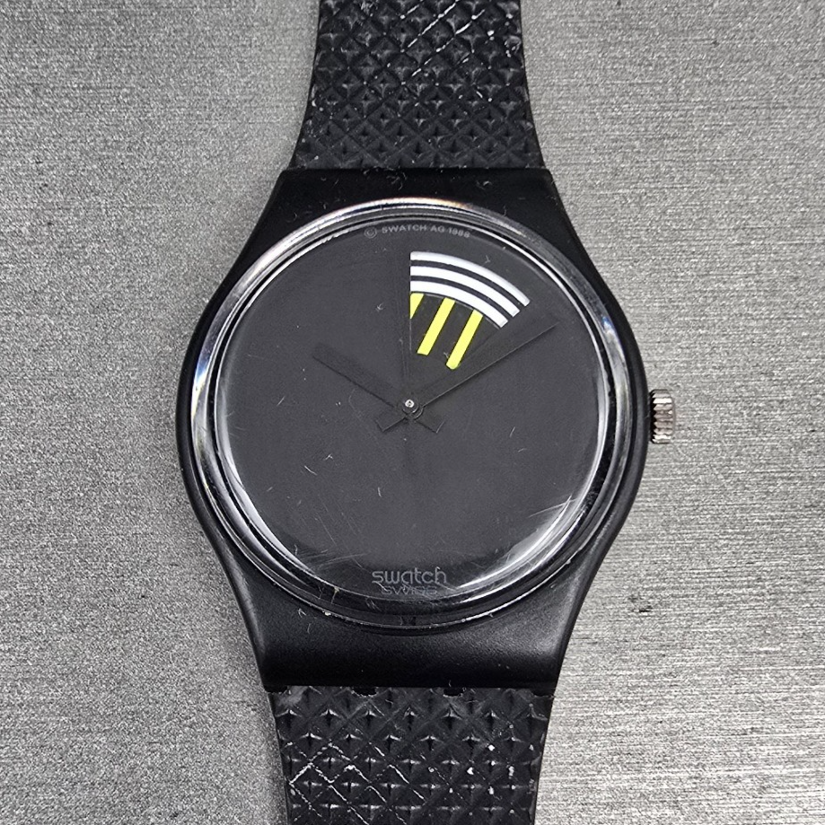 Swatch Color Window Watch Men 34mm Black Dial Black Tone Round GB715 New Battery0