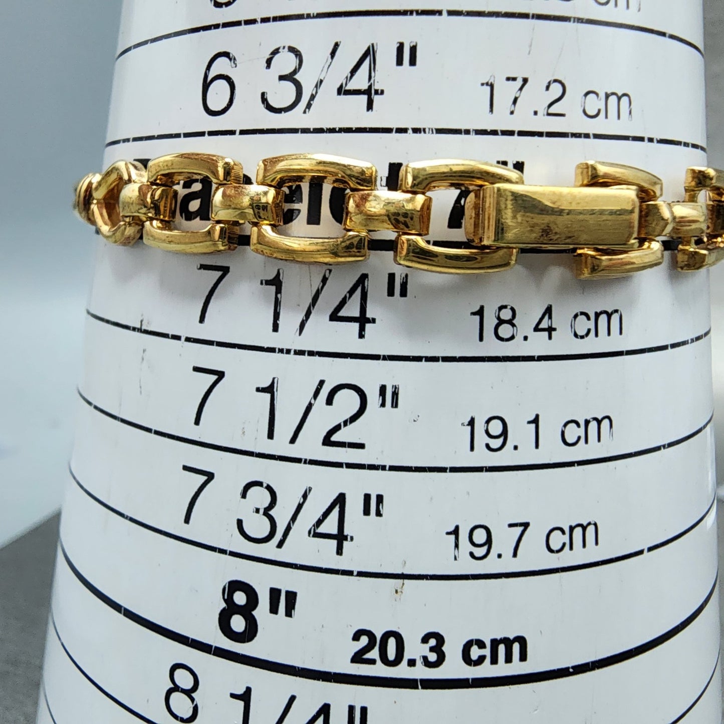 Bucherer Q Watch Women 19mm Red Dial Gold Tone Oval 980.599 New Battery10