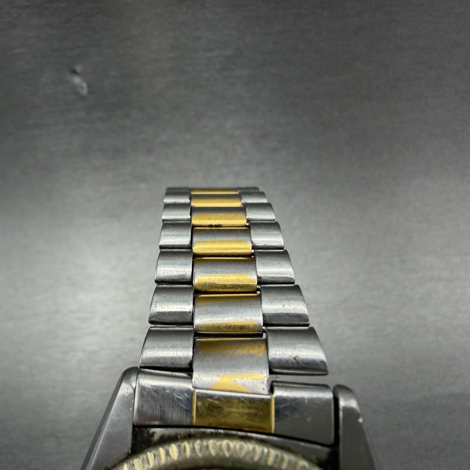 Seiko President SQ Watch Men 37mm Silver Dial Two Tone 6923-8089 READ!!!! NewBat4