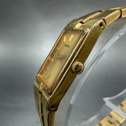 Seiko Tank Watch Women 13mm Champagne Dial Gold Tone Rectangle 2e20-7479 NewBat02