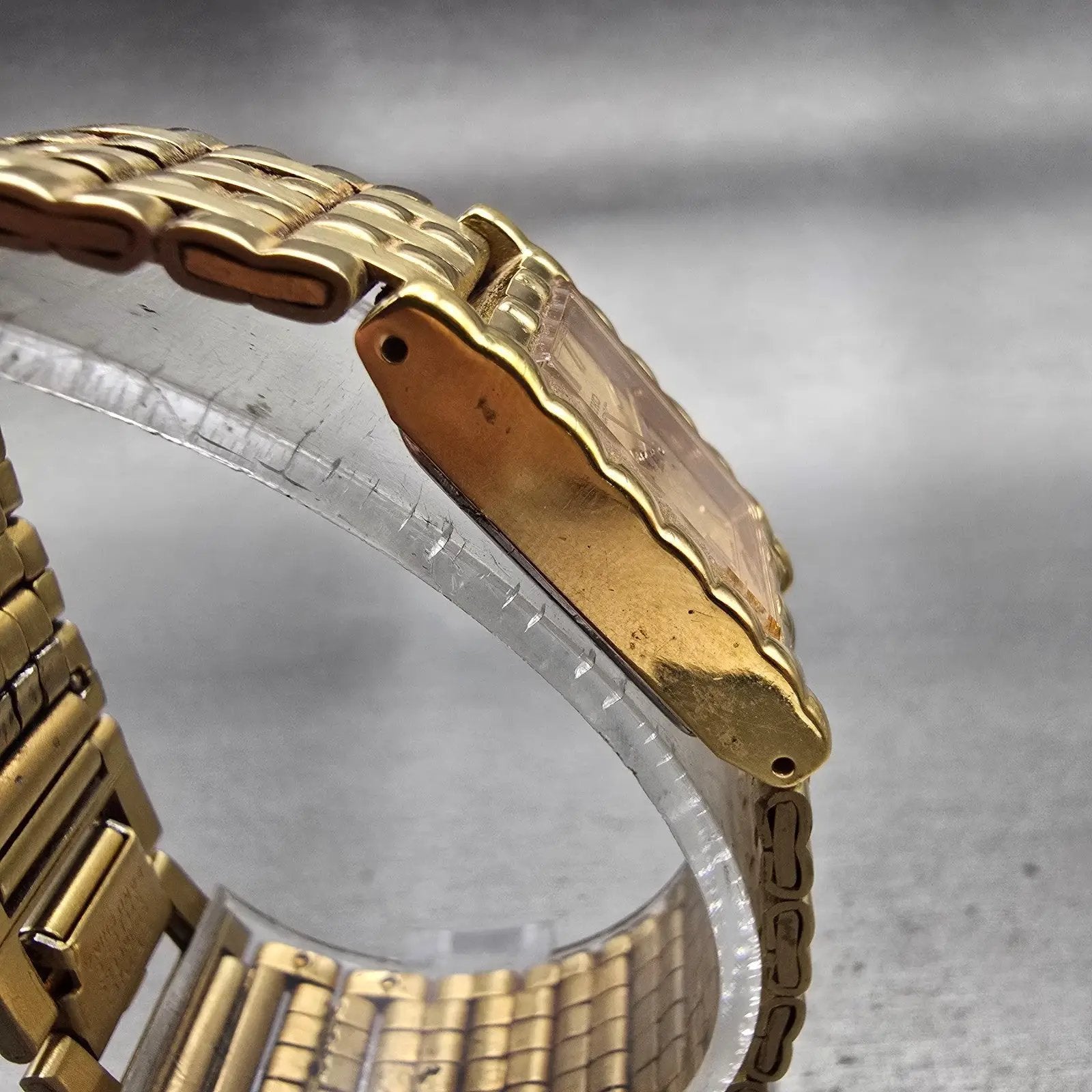 Seiko Watch Women 16mm Gold Dial Gold Tone Rectangle 1N01-5A69 New Battery VTG3