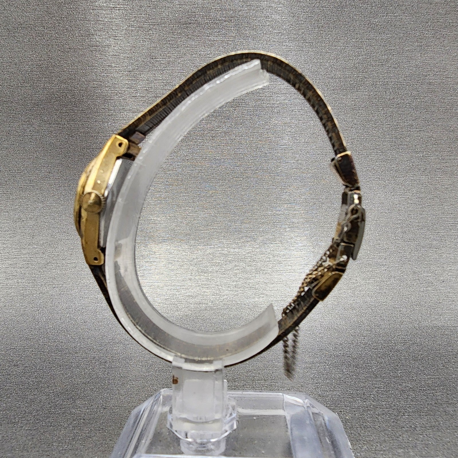 Seiko Watch Women 19mm White Dial Gold Tone Manual Round 11200120 Runs6