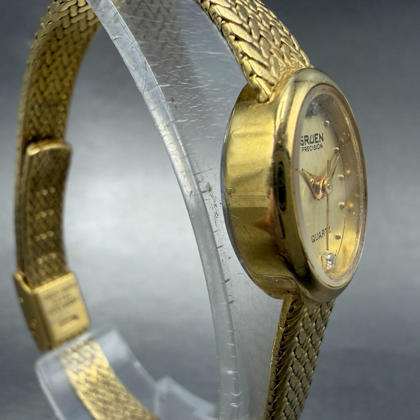 Gruen Watch Women 16mm Gold Dial Gold Tone Oval Mesh band New Battery VTG3