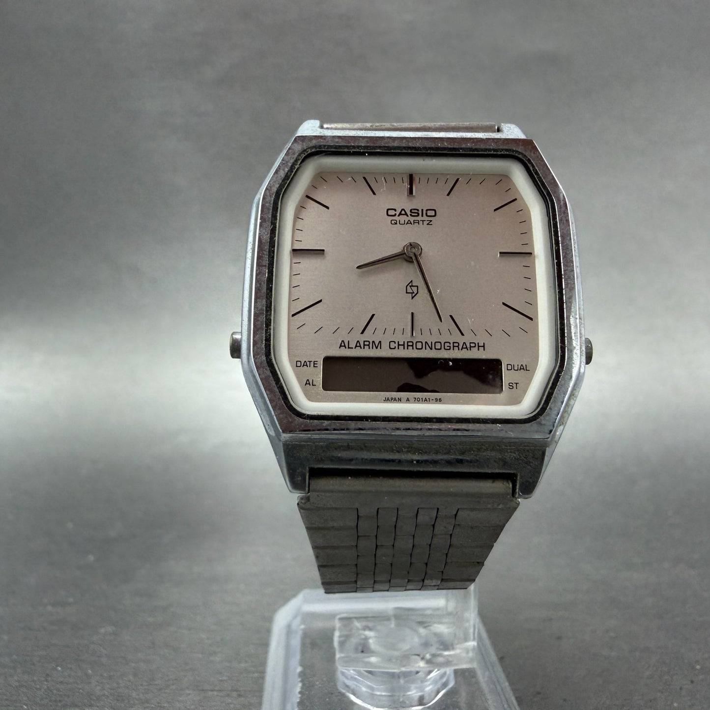 Casio Analog Digital Watch Men 32mm Silver Dial Silver Tone Alarm AQ-200 PARTS6
