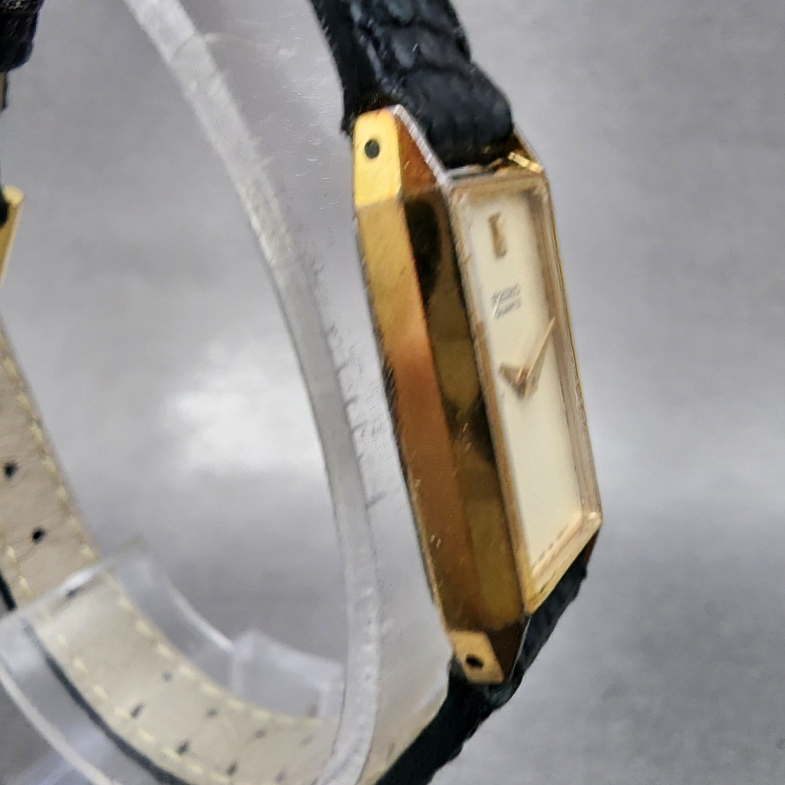 Seiko Tank Watch Women 13mm Cream Dial Gold Tone Rectangle 13205939 New Battery3