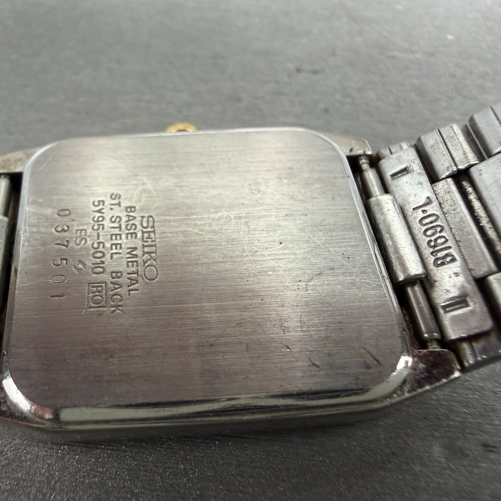 Seiko SX Tank Watch Men 26mm Champagne Dial Two Tone Rectangle 5Y95-5010 New Bat9