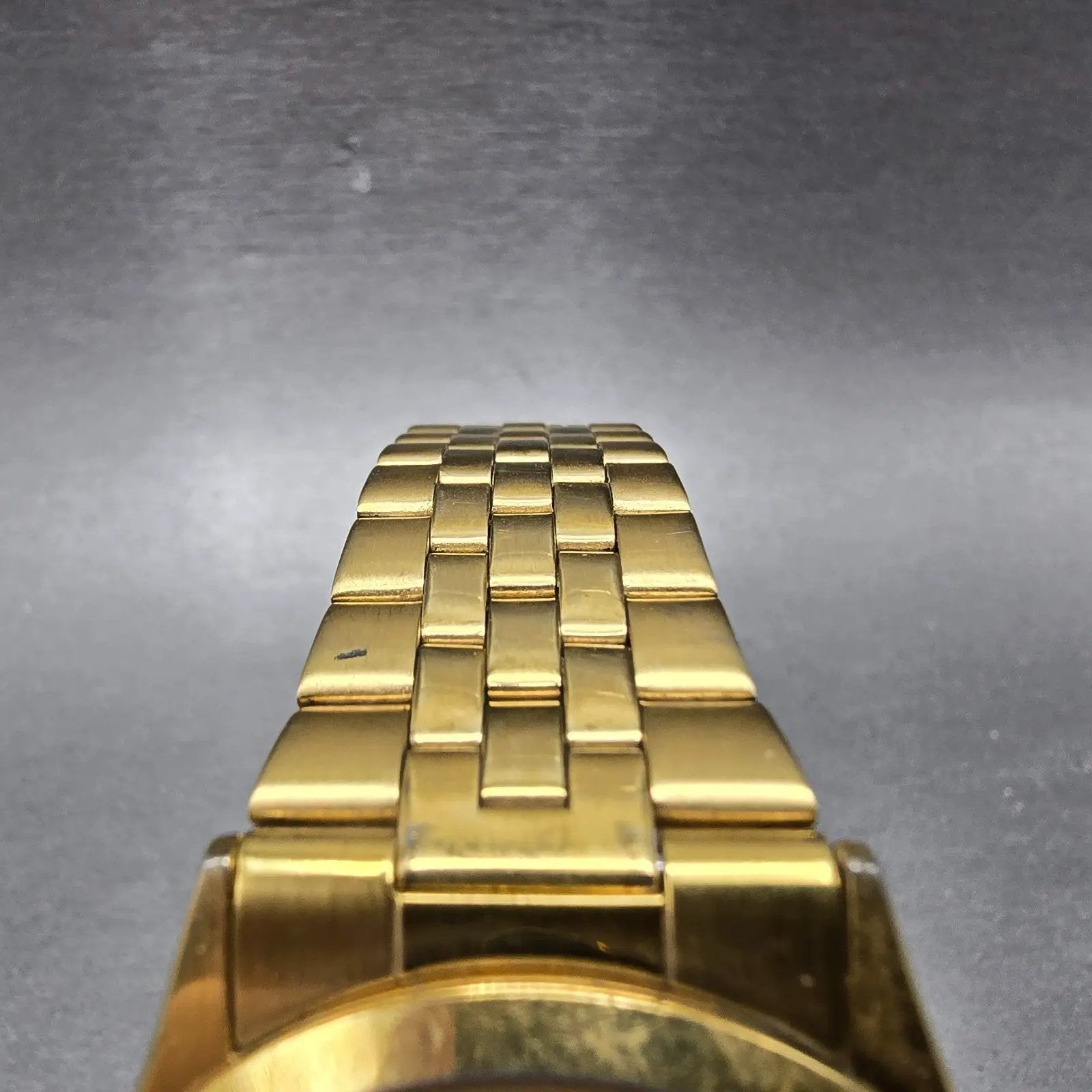 Citizen CQ Watch Men 35mm Champagne Dial Gold Tone Daydate 6101-R06501 New BattG4