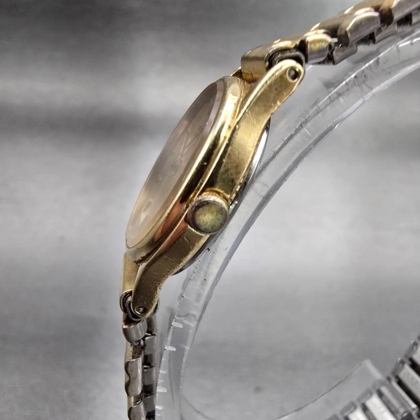 Seiko Watch Women 20mm Gold Dial Gold Tone Round 2C21-0029 New Battery Vintage2