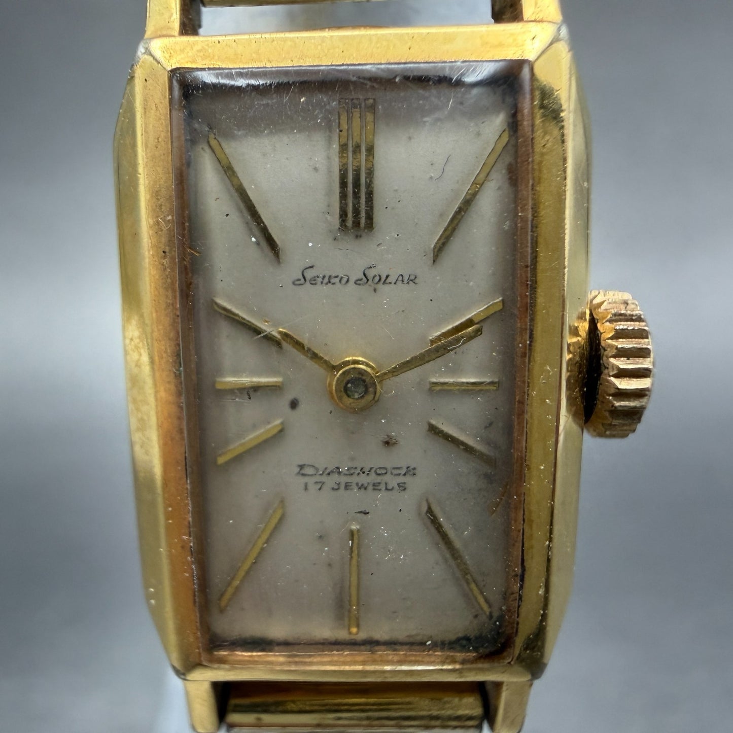 Seiko Solar Tank Watch Women 15mm White Dial Gold Tone Rectangle 572 Manual Runs1