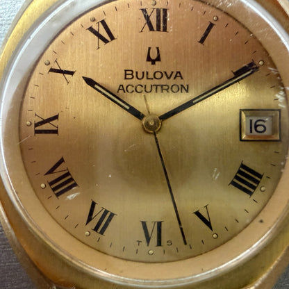 Bulova Accutron Watch Men 35mm Champagne Dial Gold Tone Date Round PARTS Vintage2