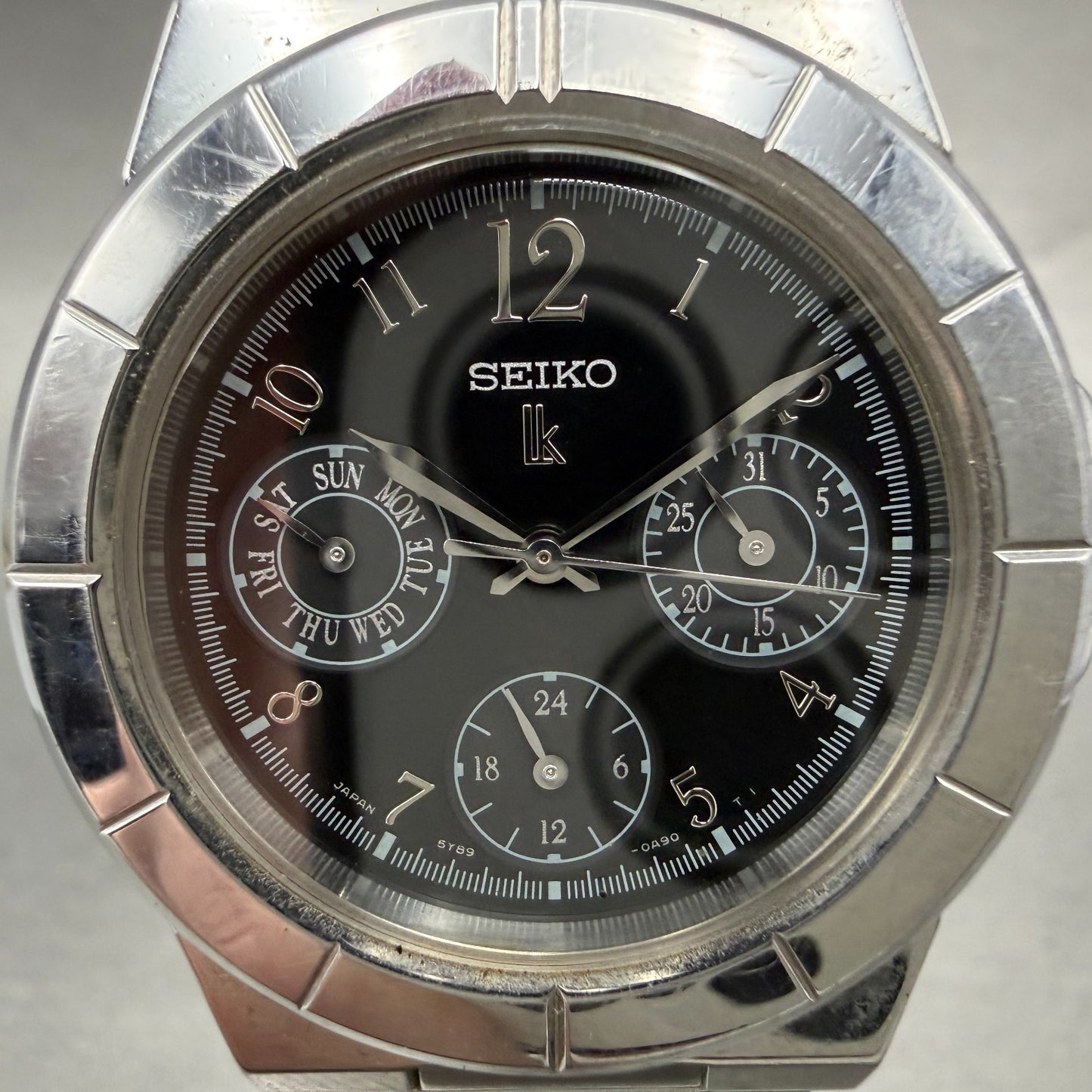 Seiko Lukia Watch Women 33mm Black Dial Silver Tone Daydate 5y89-0b30 NewBattery1