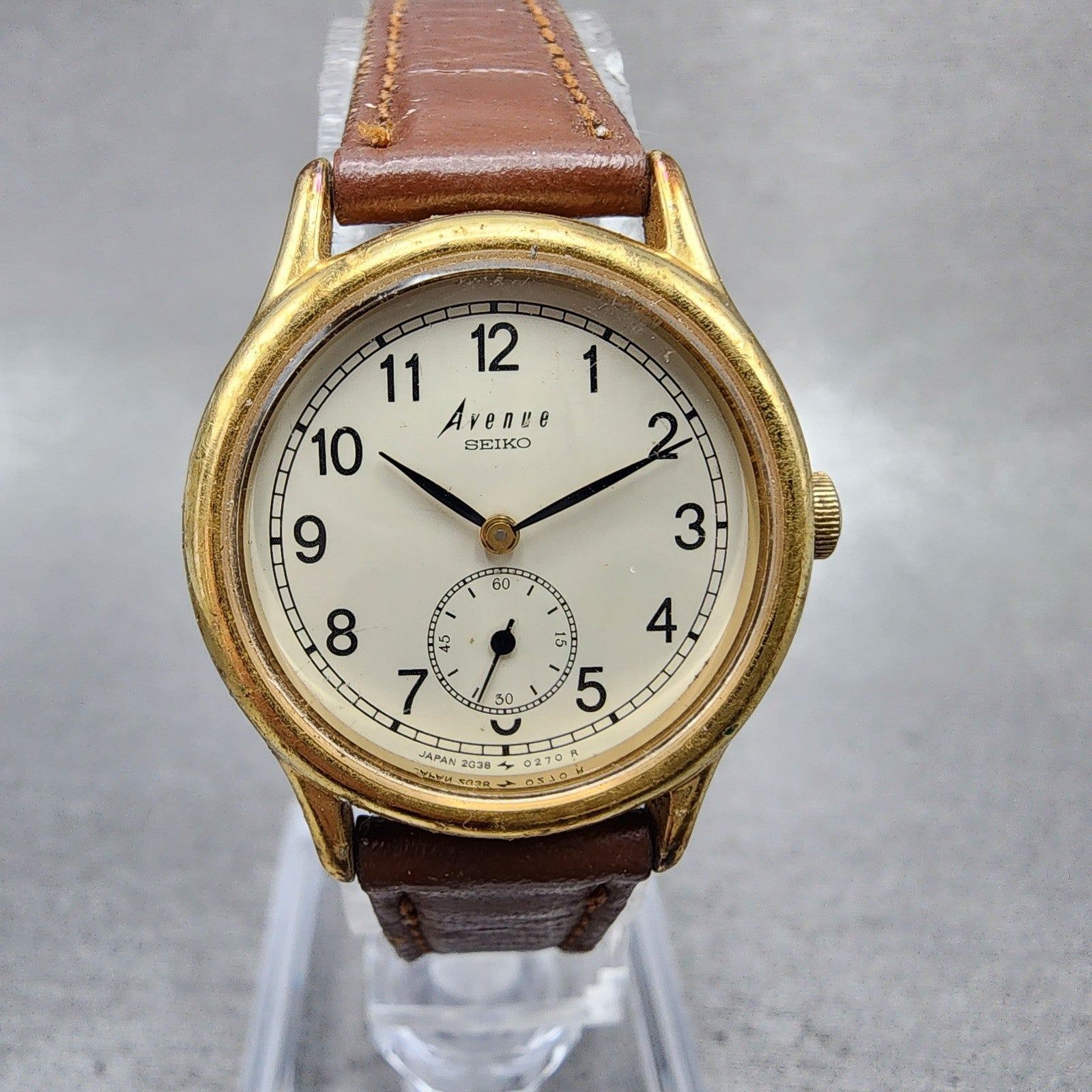 Seiko Avenue Watch Women 24mm White Dial Gold Tone 2g380130 New Battery0