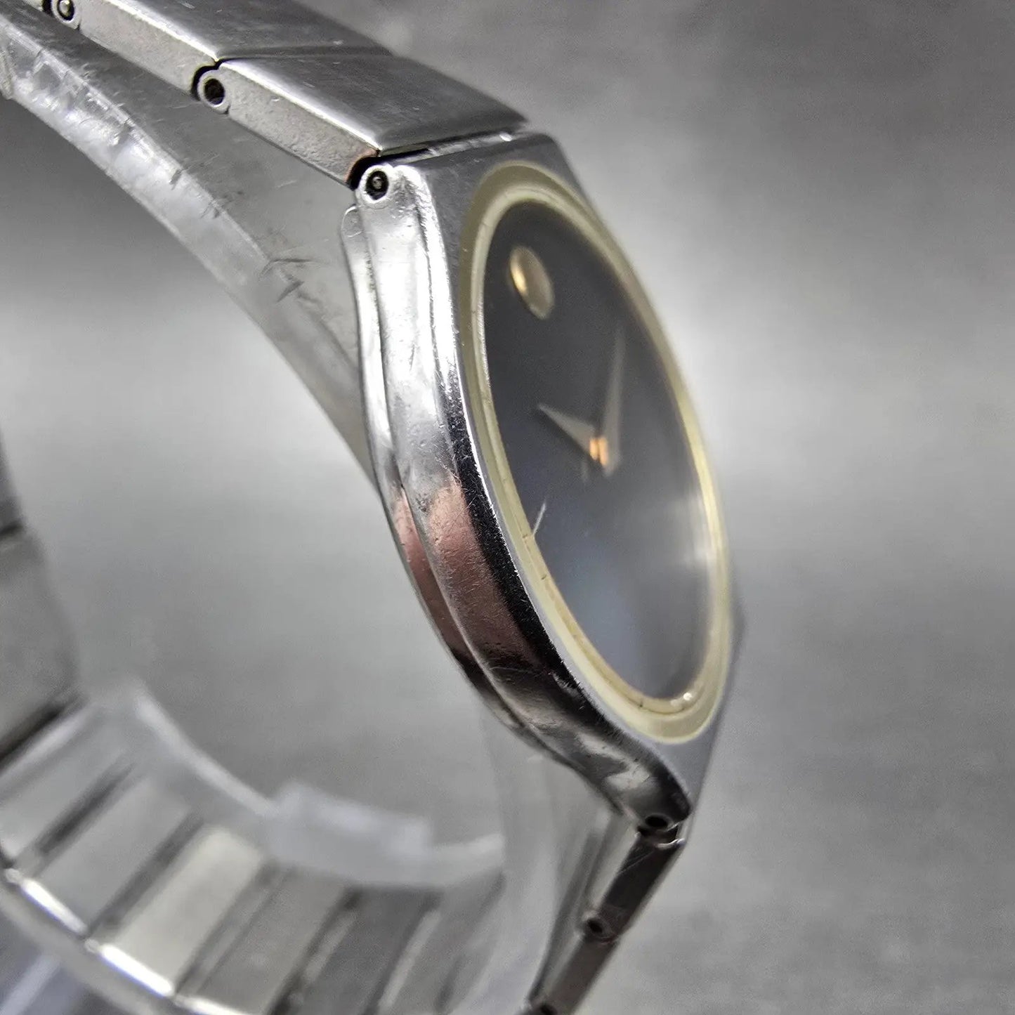 Movado Watch Women 23mm Black Dial Two Tone Round 85-40-881 New Battery Vintage3
