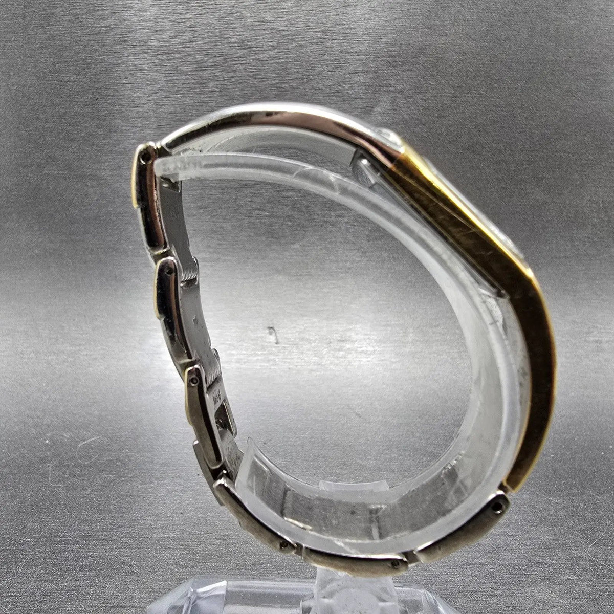 Seiko  Watch Women 15mm White Dial Two Tone Rectangle Bangle 1f20-6f60 New Batt9