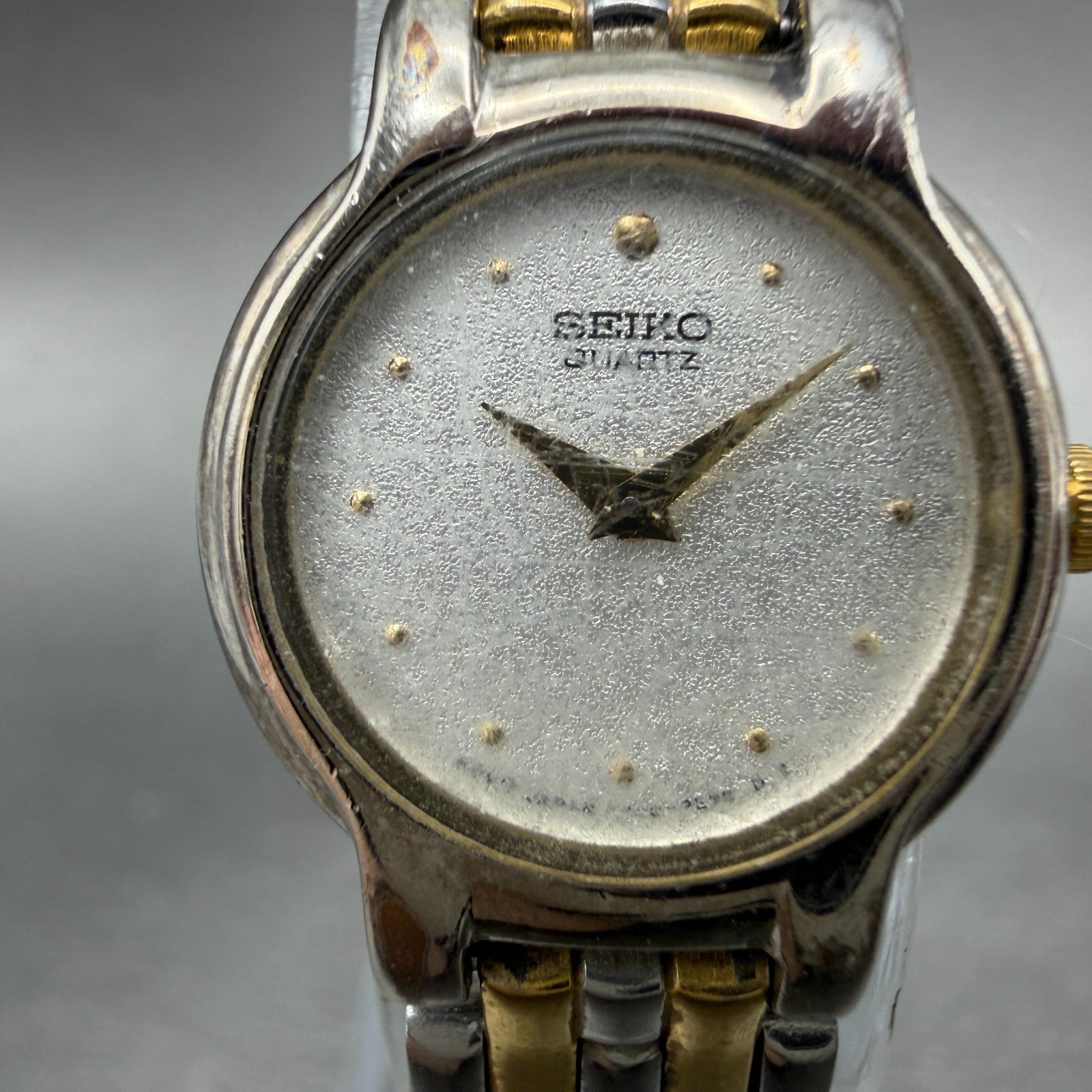 Seiko Watch Women 20mm Silver Dial Two Tone Round Vintage 1N00-0G69 New Battery1