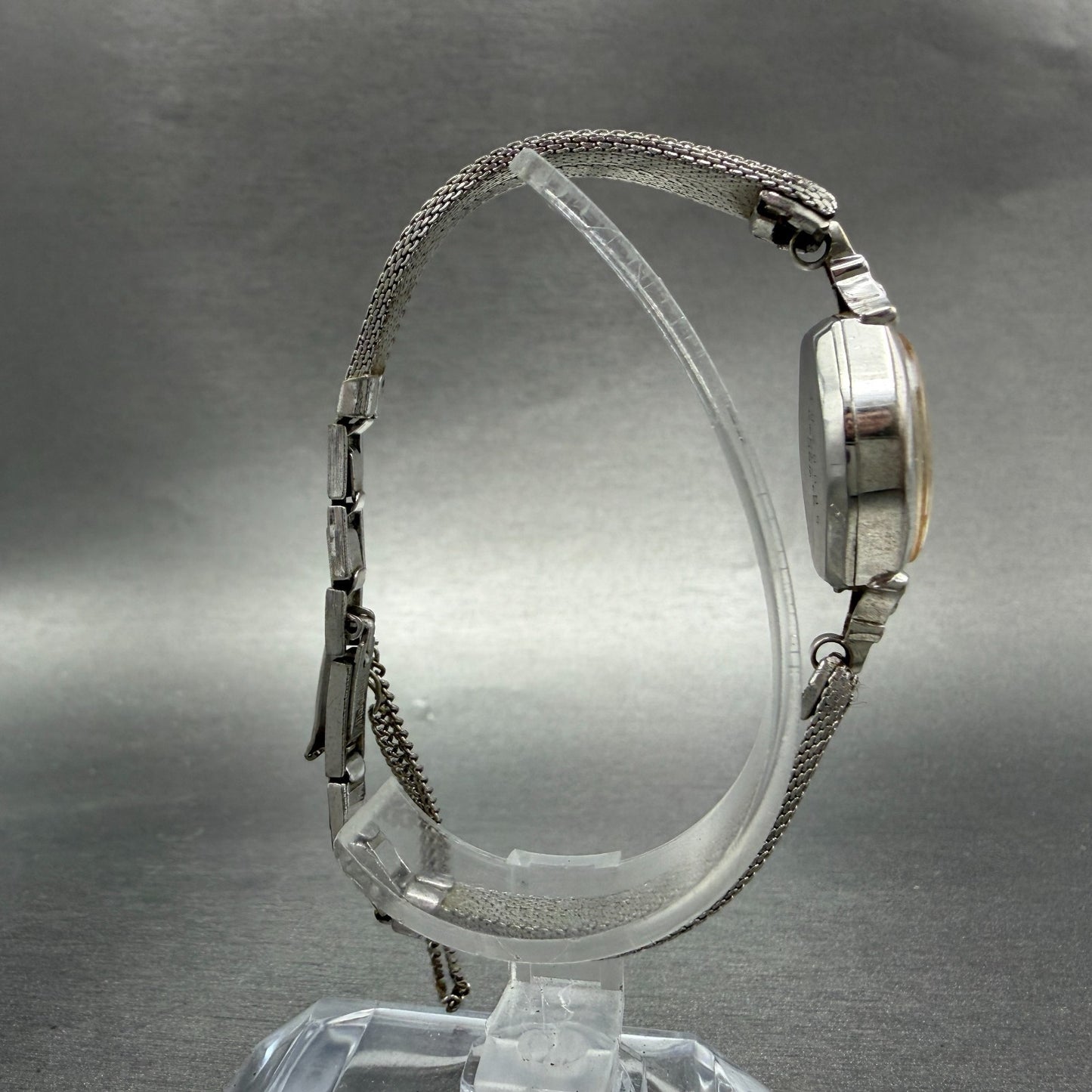 Seiko Watch Women 17mm Silver Dial Silver Tone Oval Manual 21-7320 Runs Vintage8