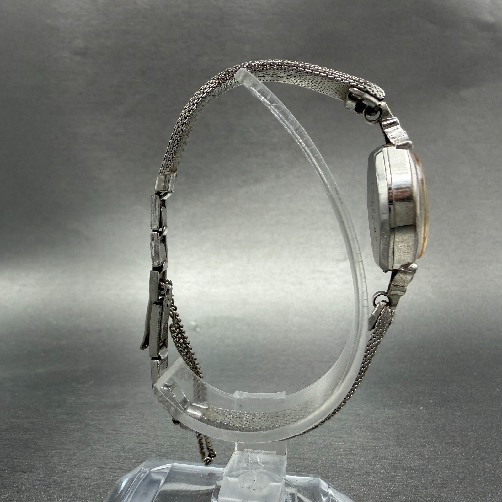 Seiko Watch Women 17mm Silver Dial Silver Tone Oval Manual 21-7320 Runs Vintage8