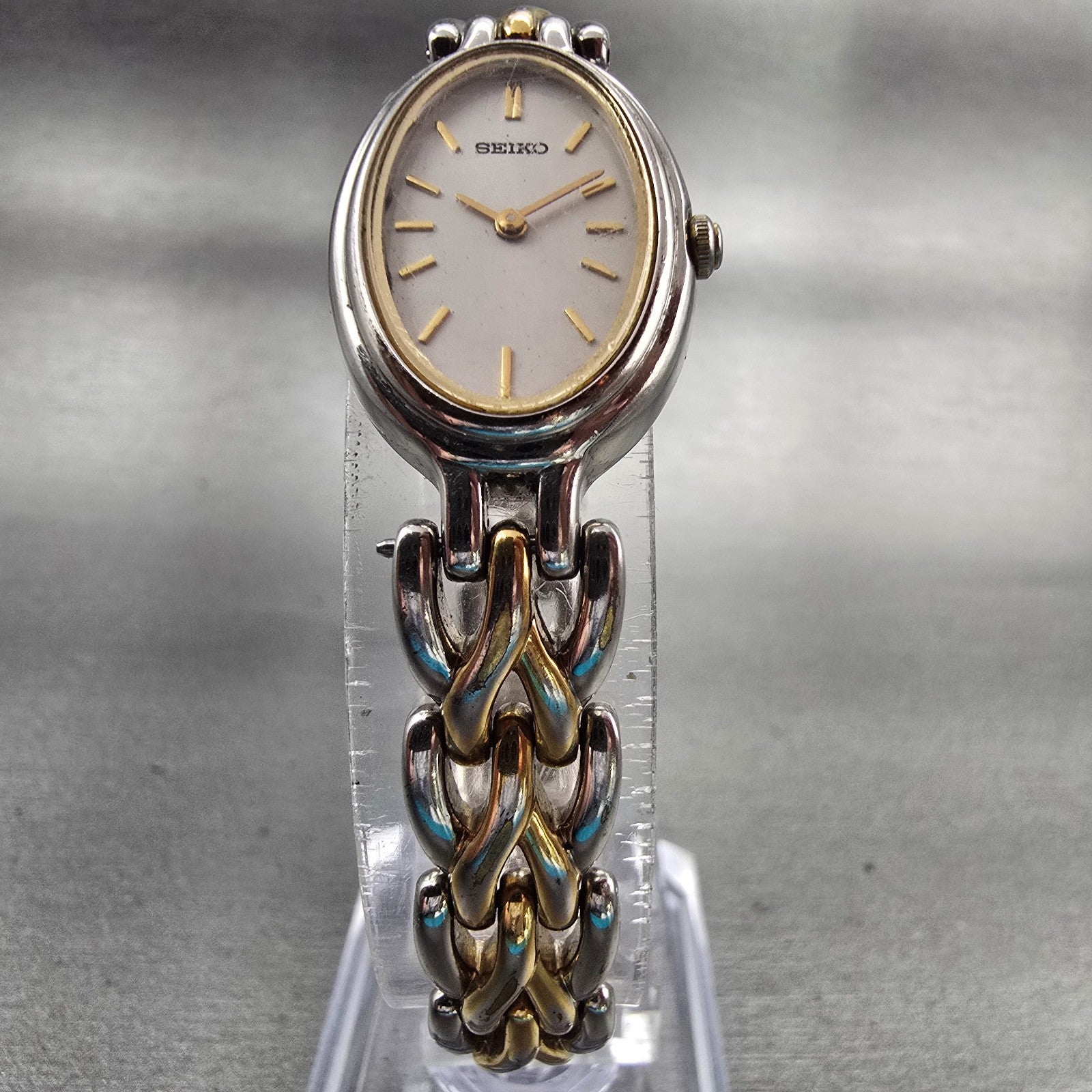 Seiko Watch Women 17mm White Dial Two Tone Oval 1N00-6G49 New Battery Vintage5