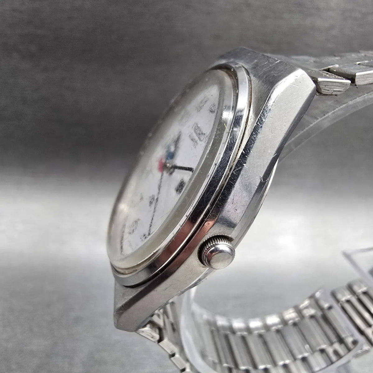 Seiko SQ Watch Men 35mm White Dial Silver Daydate Round 8223-8029 Chevron NewBat2