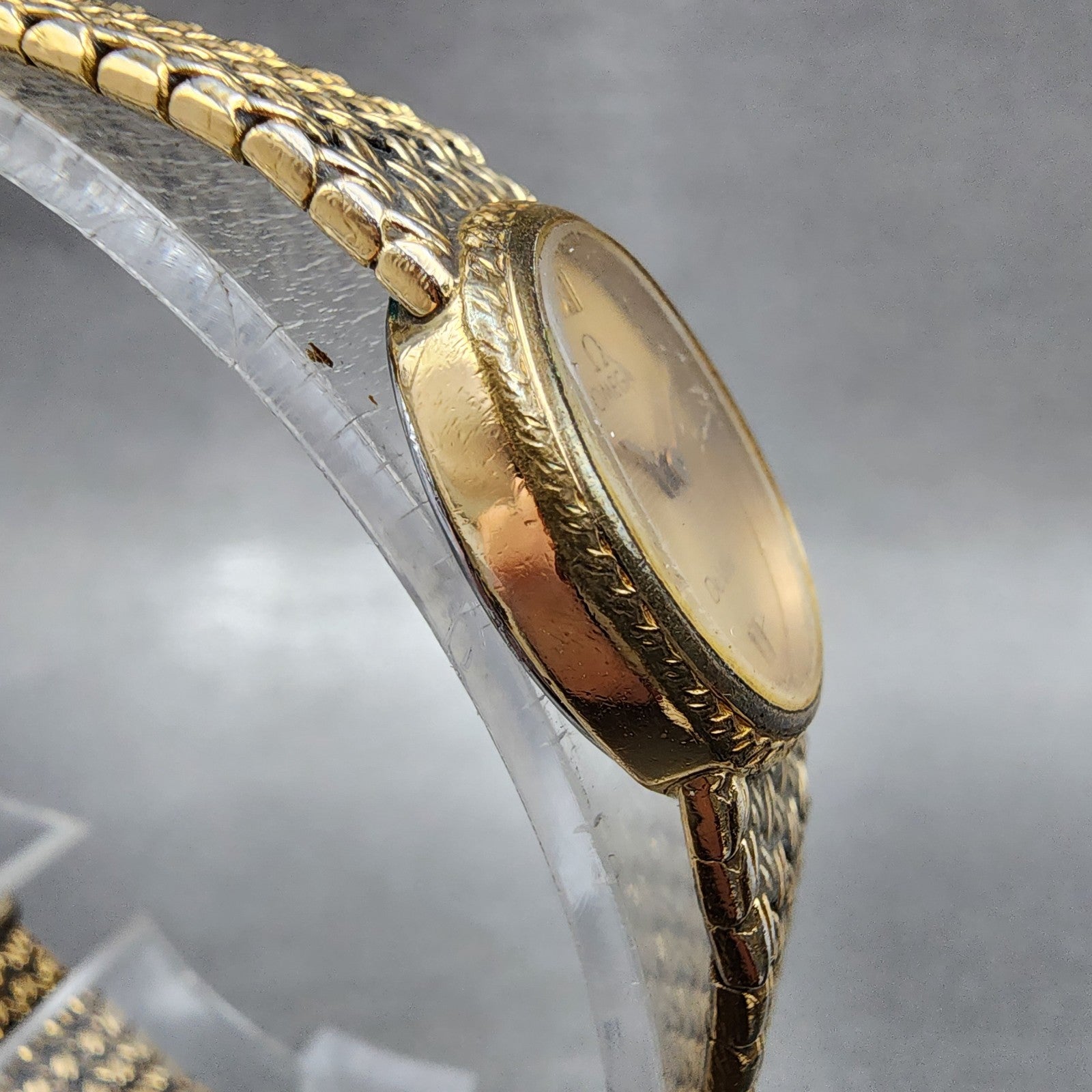 Omega De Ville Watch Women 16mm Gold Dial Gold Plated 791.0896 New Battery VTG3