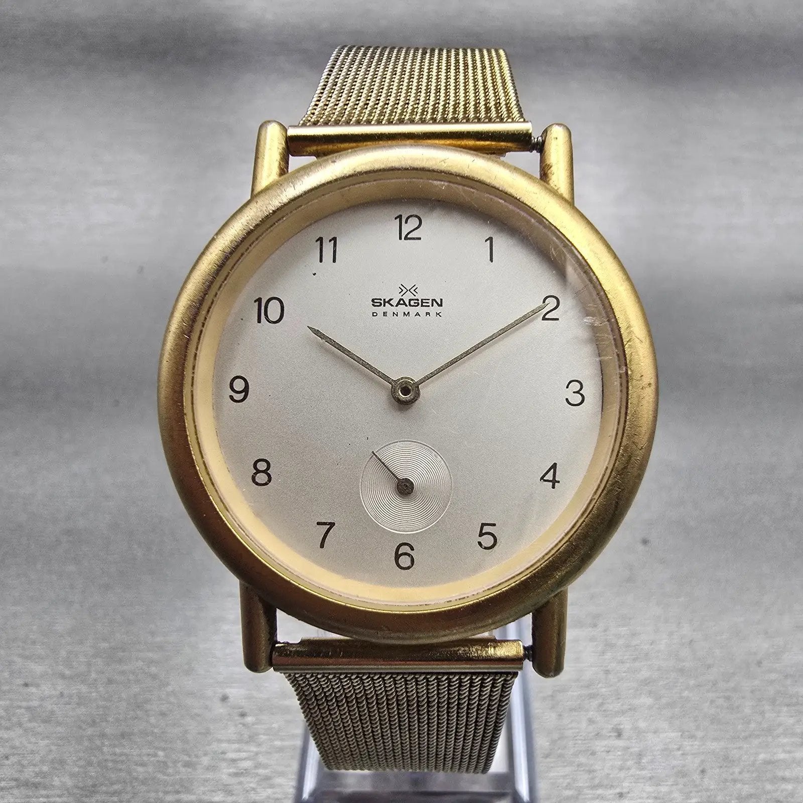 Skagen Watch Men 35mm Silver Dial Gold Tone Small Seconds Round 5LGG New Battery0