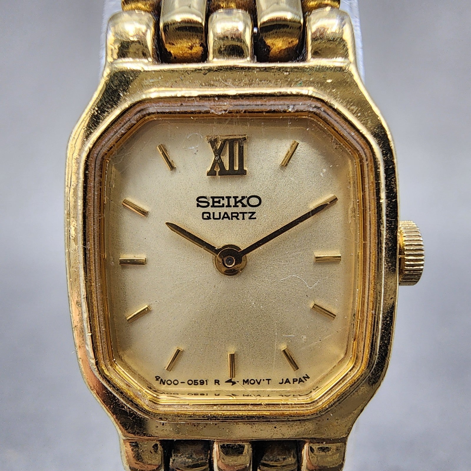 Seiko Tank Watch Women 16mm Champagne Dial Gold Tone 4n005249 New Battery1